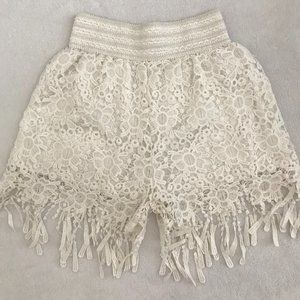 Girls Size S/M (Age 7-8), Lace Shorts with Fringe, Off-White Color